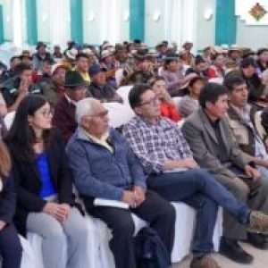 DIALOGO_CAMELIDOS_ORURO_101123_10-300x193